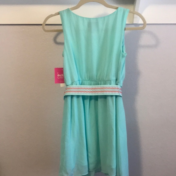 Dress - Picture 5 of 5